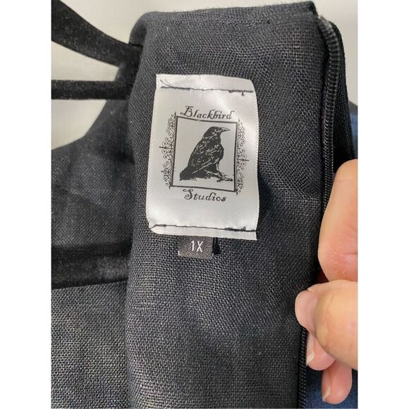 Size L/XL, Blackbird Studios slow fashion in blue and black celestial print. - Picture 7 of 10